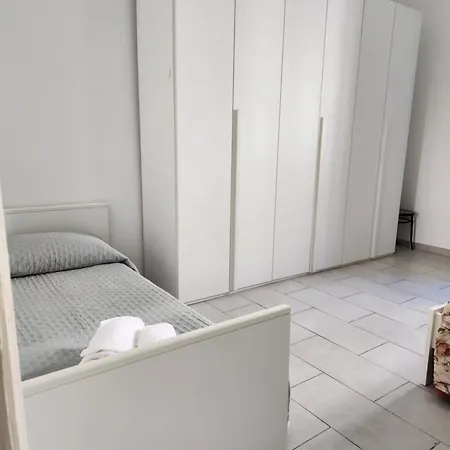 Ponte Sospeso 24 *