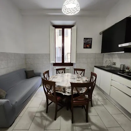 Ponte Sospeso 24 Apartamento